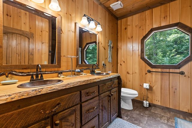 98 Shalom Lane, Blue Ridge, GA 30513