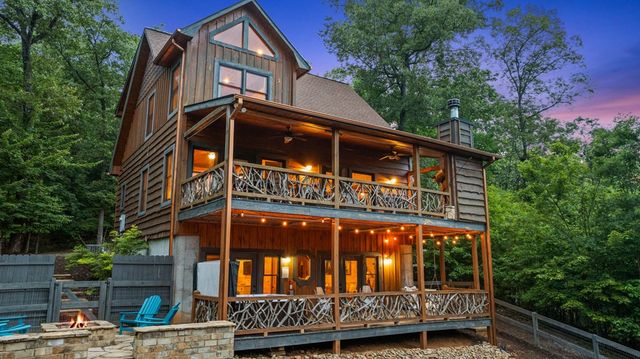 98 Shalom Lane, Blue Ridge, GA 30513