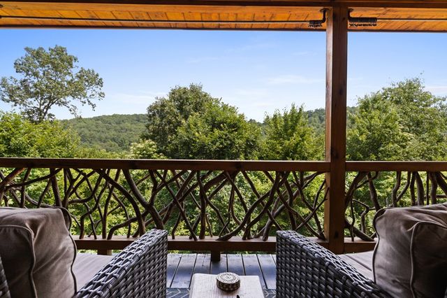 98 Shalom Lane, Blue Ridge, GA 30513