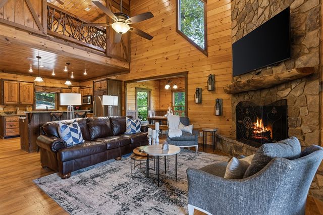 98 Shalom Lane, Blue Ridge, GA 30513