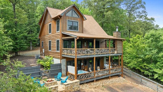 98 Shalom Lane, Blue Ridge, GA 30513