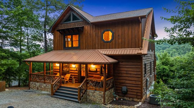 98 Shalom Lane, Blue Ridge, GA 30513