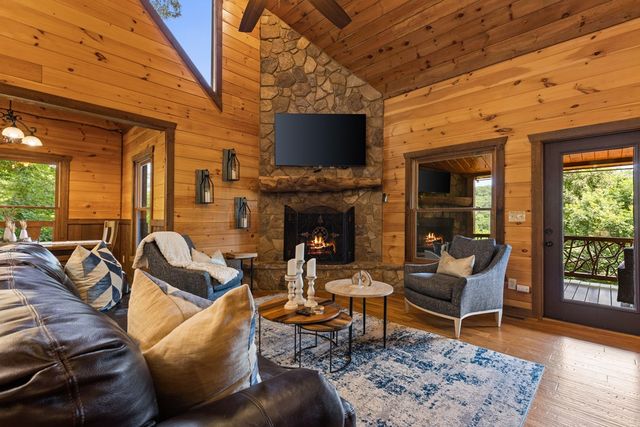 98 Shalom Lane, Blue Ridge, GA 30513