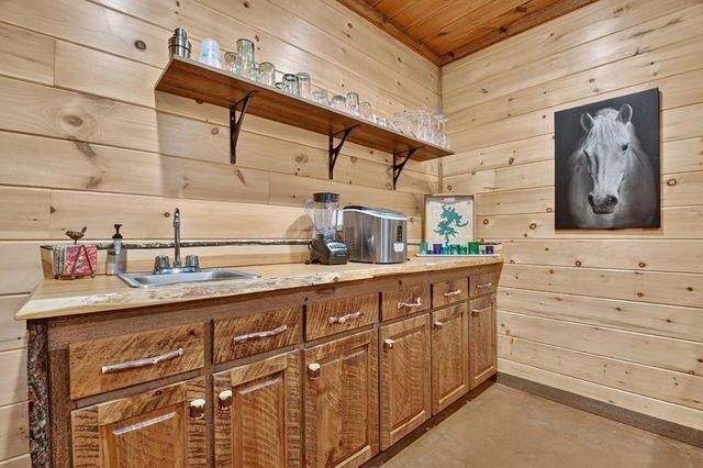 98 Shalom Lane, Blue Ridge, GA 30513