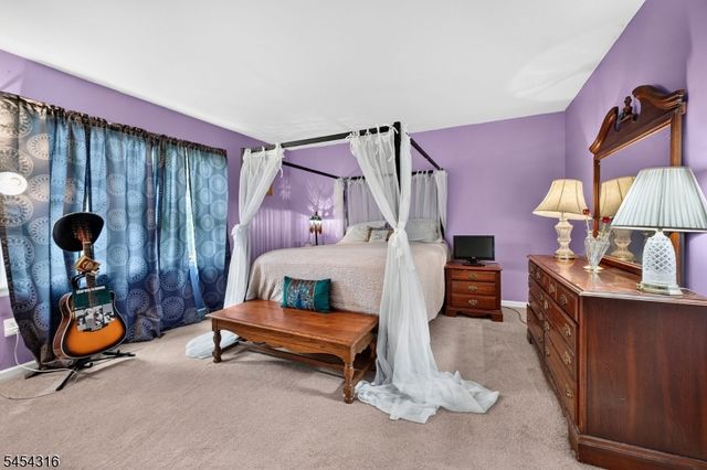 20 Thompson Ave, Woodbridge Twp., NJ 08863