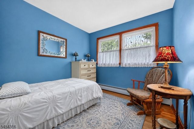 20 Thompson Ave, Woodbridge Twp., NJ 08863