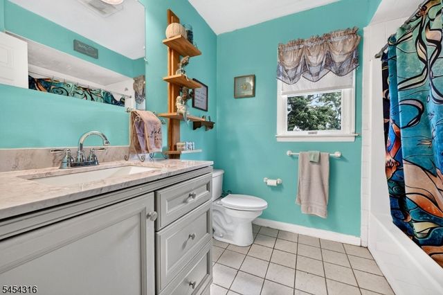 20 Thompson Ave, Woodbridge Twp., NJ 08863