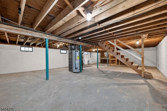 20 Thompson Ave, Woodbridge Twp., NJ 08863