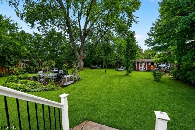 20 Thompson Ave, Woodbridge Twp., NJ 08863