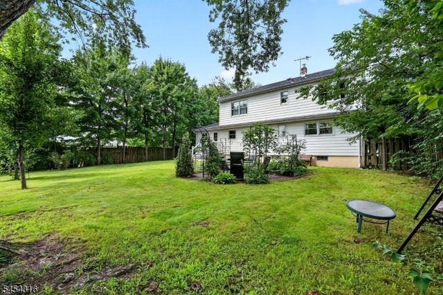 20 Thompson Ave, Woodbridge Twp., NJ 08863