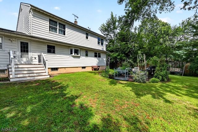 20 Thompson Ave, Woodbridge Twp., NJ 08863