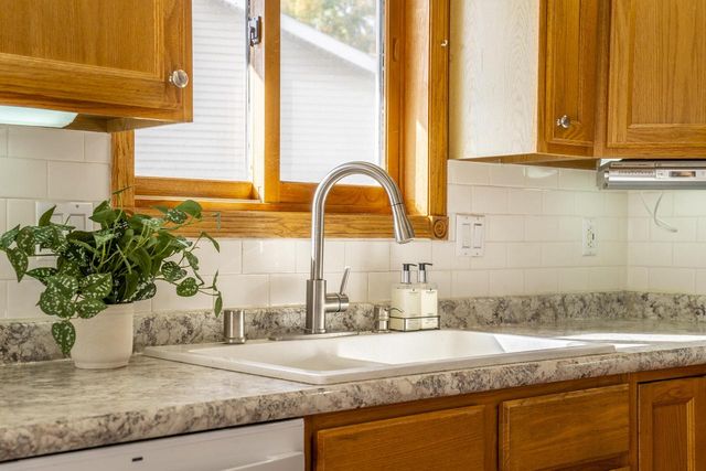 634 Meier LANE, Onalaska, WI 54650