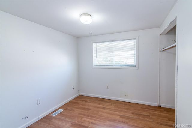 22448 Armstrong Avenue, Brownstown Charter Township, MI 48193