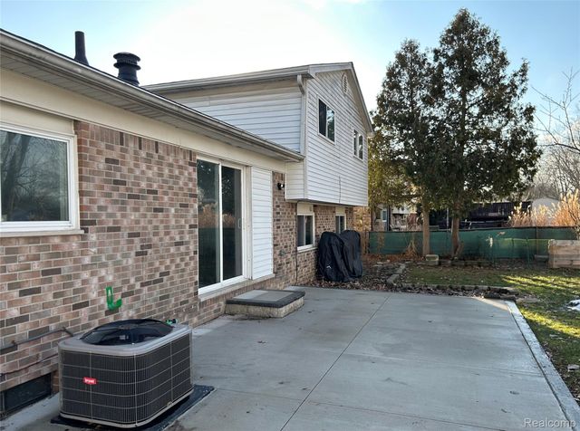 22448 Armstrong Avenue, Brownstown Charter Township, MI 48193