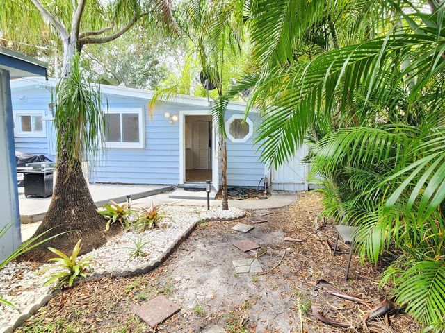 305 S Loxahatchee Drive, Jupiter, FL 33458