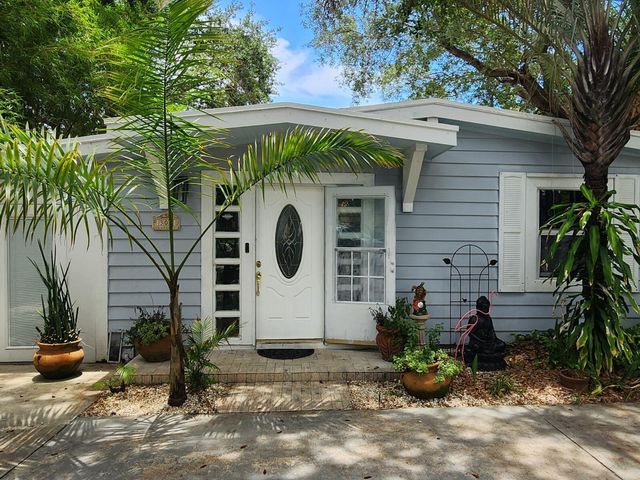 305 S Loxahatchee Drive, Jupiter, FL 33458