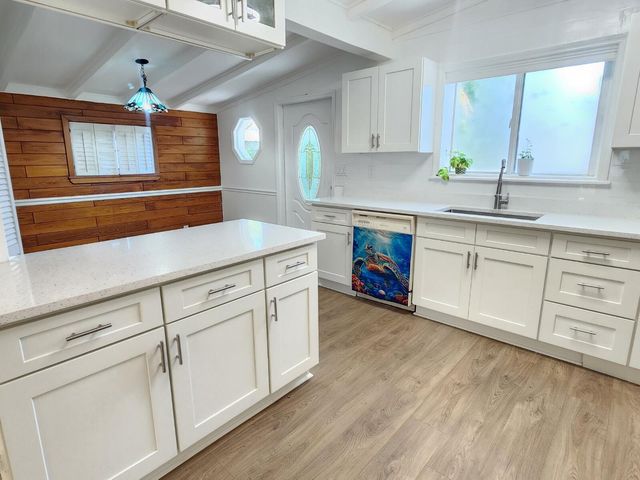 305 S Loxahatchee Drive, Jupiter, FL 33458