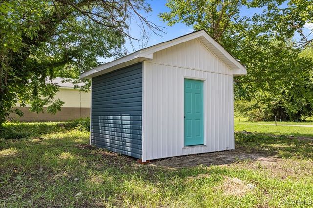 406 Byrne St, Petersburg, VA 23803