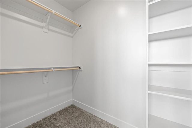 17183 S Laurelwood Street, Olathe, KS 66062