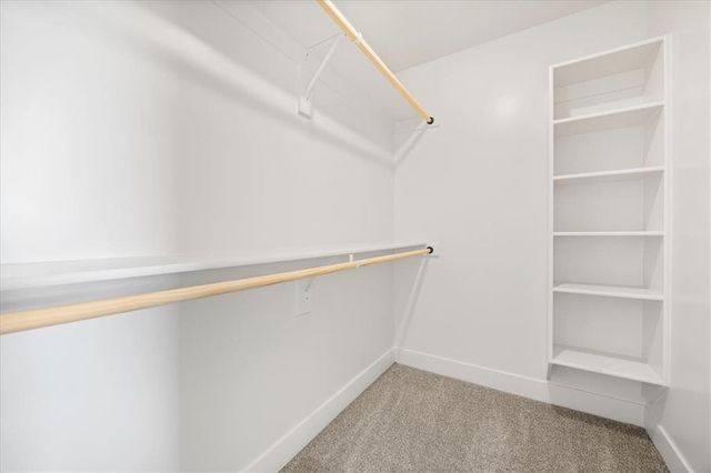 17183 S Laurelwood Street, Olathe, KS 66062