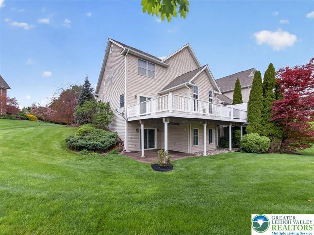 558 Parkside Court, Allentown City, PA 18104