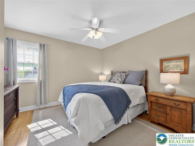 558 Parkside Court, Allentown City, PA 18104