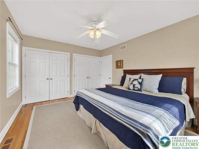 558 Parkside Court, Allentown City, PA 18104