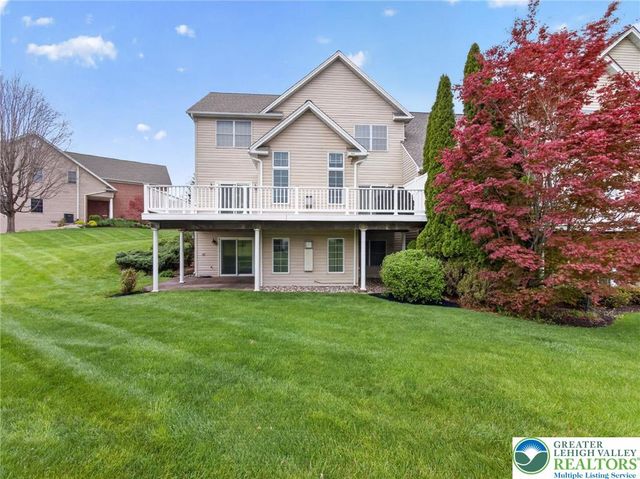558 Parkside Court, Allentown City, PA 18104