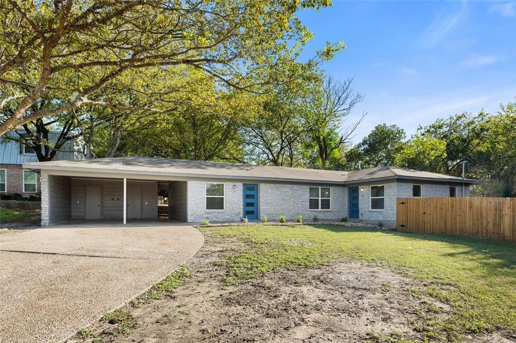 2303 Metcalfe RD A, Austin, TX 78741