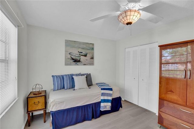 17 Vista Palm Lane 201, Vero Beach, FL 32962