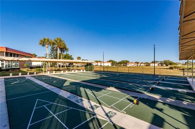 17 Vista Palm Lane 201, Vero Beach, FL 32962