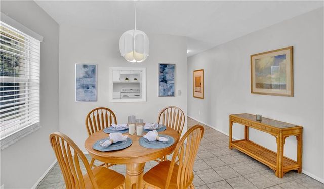17 Vista Palm Lane 201, Vero Beach, FL 32962