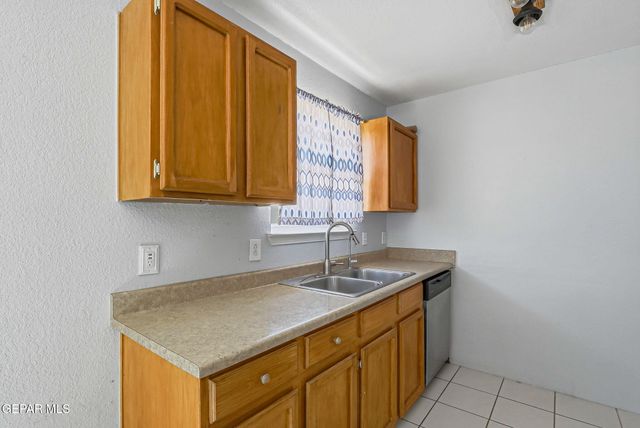 11616 CLEAR LAKE Circle, El Paso, TX 79936