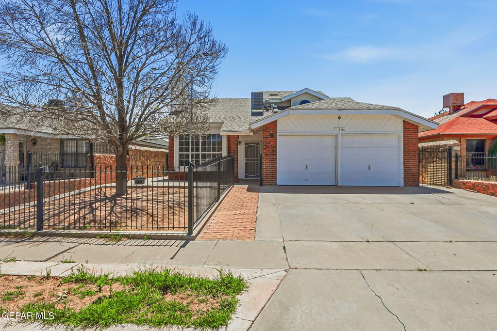 11616 CLEAR LAKE Circle, El Paso, TX 79936
