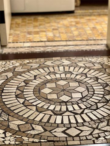 2100 Tanglewilde Street 536, Houston, TX 77063