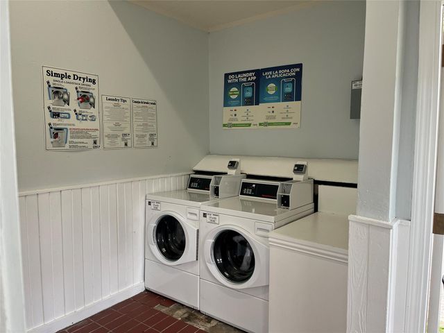 2100 Tanglewilde Street 536, Houston, TX 77063