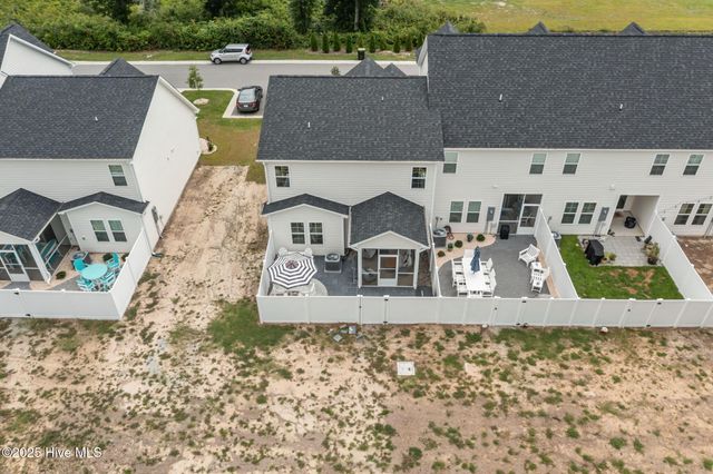 150 Coastline Circle Circle, Swansboro, NC 28584