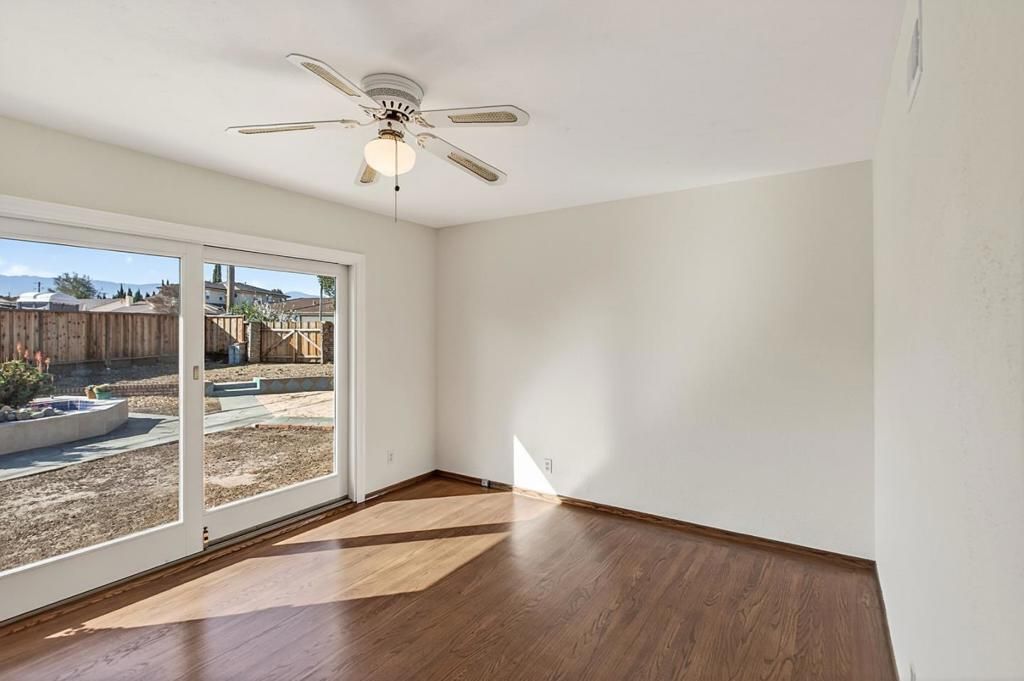 Image 23 of property listing at Address unavailable.