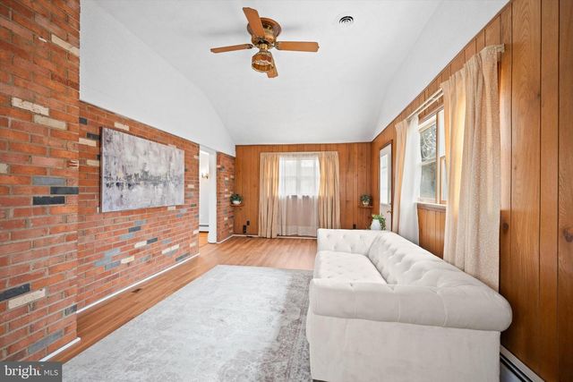 8411 IMPALLA DR, Manassas, VA 20110