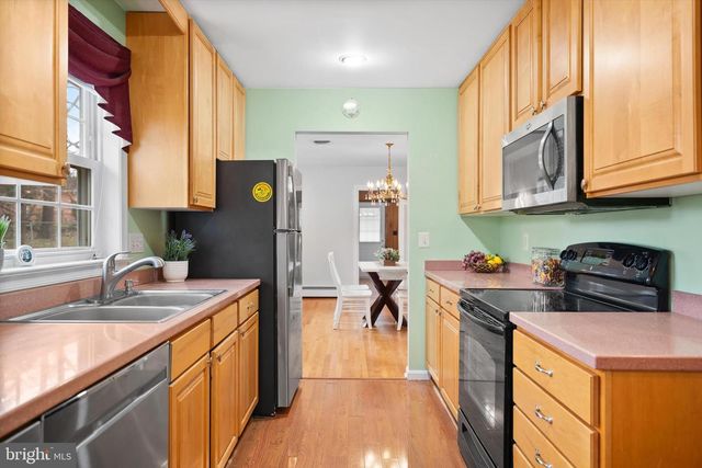 8411 IMPALLA DR, Manassas, VA 20110