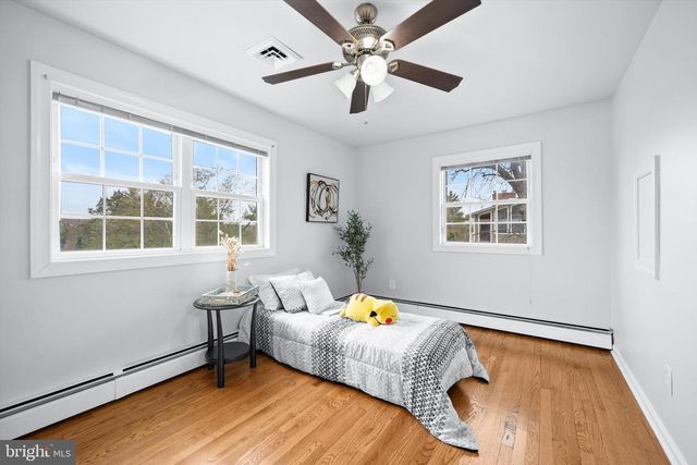 8411 IMPALLA DR, Manassas, VA 20110