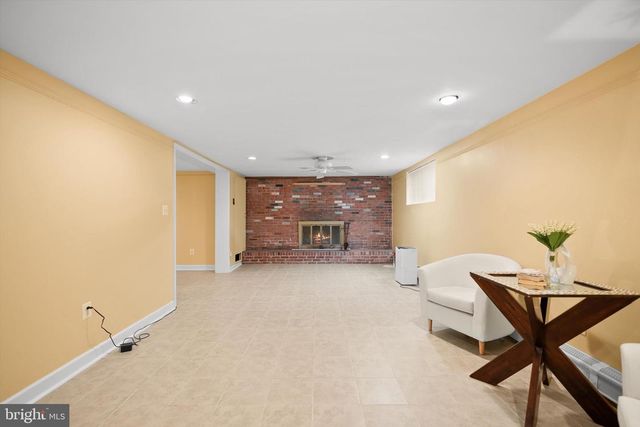 8411 IMPALLA DR, Manassas, VA 20110