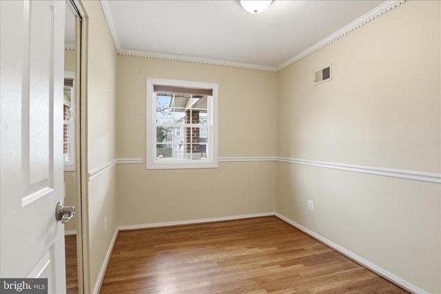 7416 SPORTSMAN DR, Falls Church, VA 22043