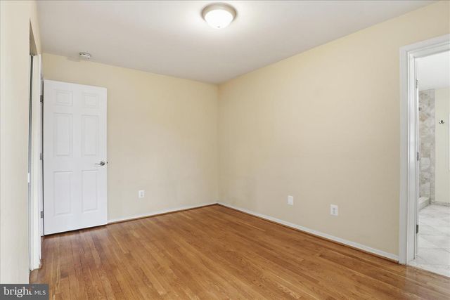 7416 SPORTSMAN DR, Falls Church, VA 22043