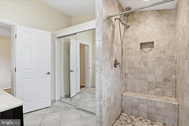 7416 SPORTSMAN DR, Falls Church, VA 22043