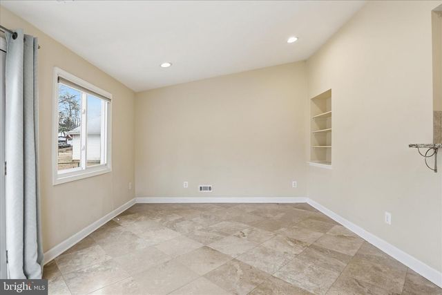 7416 SPORTSMAN DR, Falls Church, VA 22043