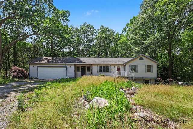 12253 Rich Street, Grand Haven, MI 49417