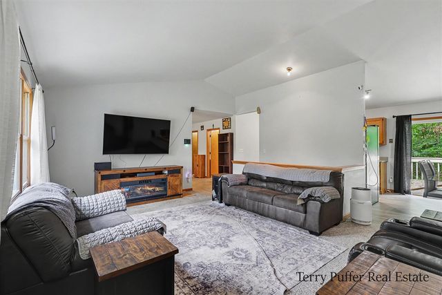 12253 Rich Street, Grand Haven, MI 49417
