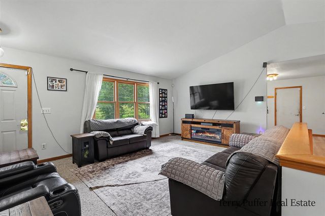 12253 Rich Street, Grand Haven, MI 49417