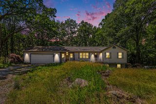 12253 Rich Street, Grand Haven, MI 49417